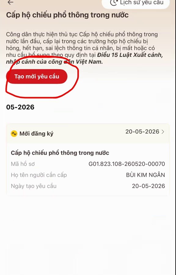 Bước 3: Chọn “Tạo mới yêu cầu” - ảnh chụp từ video hướng dẫn